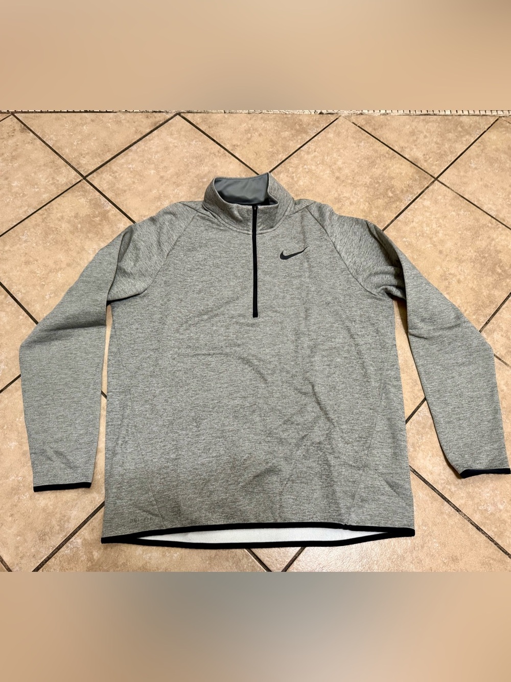 Nike Men’s Heather Gray Half-Zip Performance Pullover